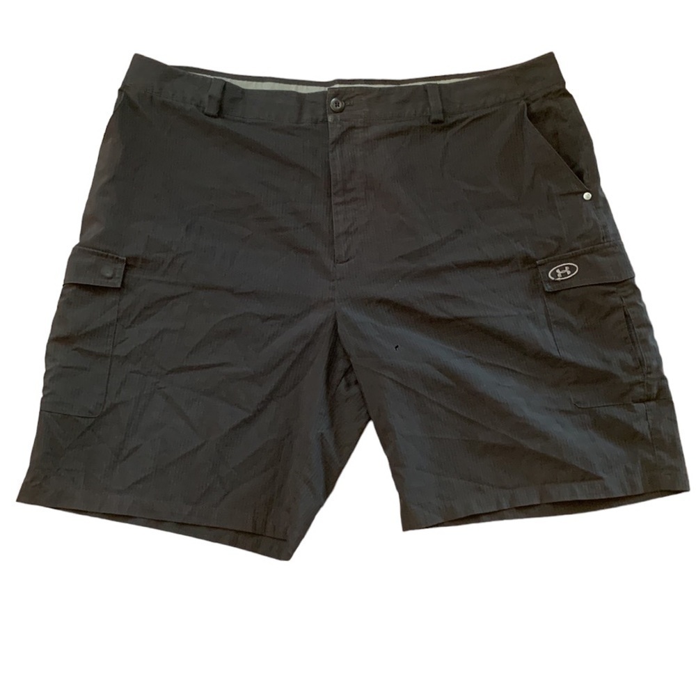 Under Armour Hybrid Black Cargo‎ Shorts Size 42